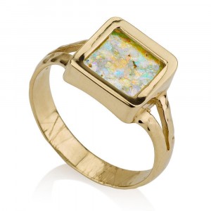 Ring with Roman Glass in 14k Yellow Gold Joyería Judía